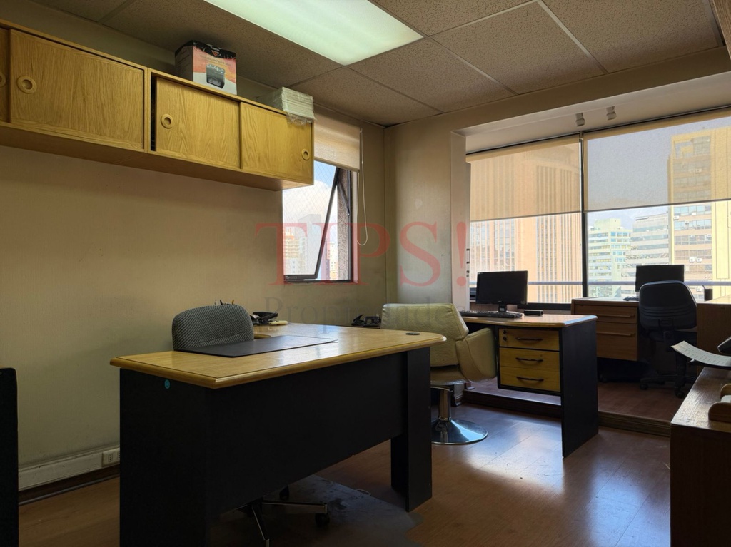 TIPSPROPIEDADES VENDE OFICINA EN LA CONCEPCIÓN 81, PROVIDENCIA