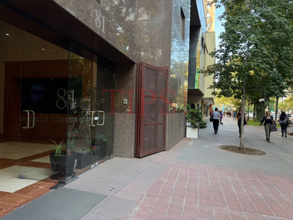 TIPSPROPIEDADES VENDE OFICINA EN LA CONCEPCIÓN 81, PROVIDENCIA