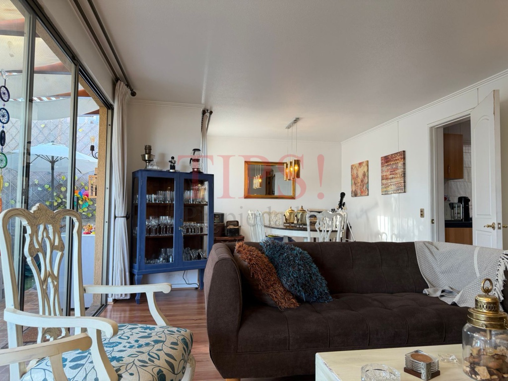 TIPSPROPIEDADES VENDE CASA EN CALLE BLUDENZ ALT. 4900, LO BARNECHEA