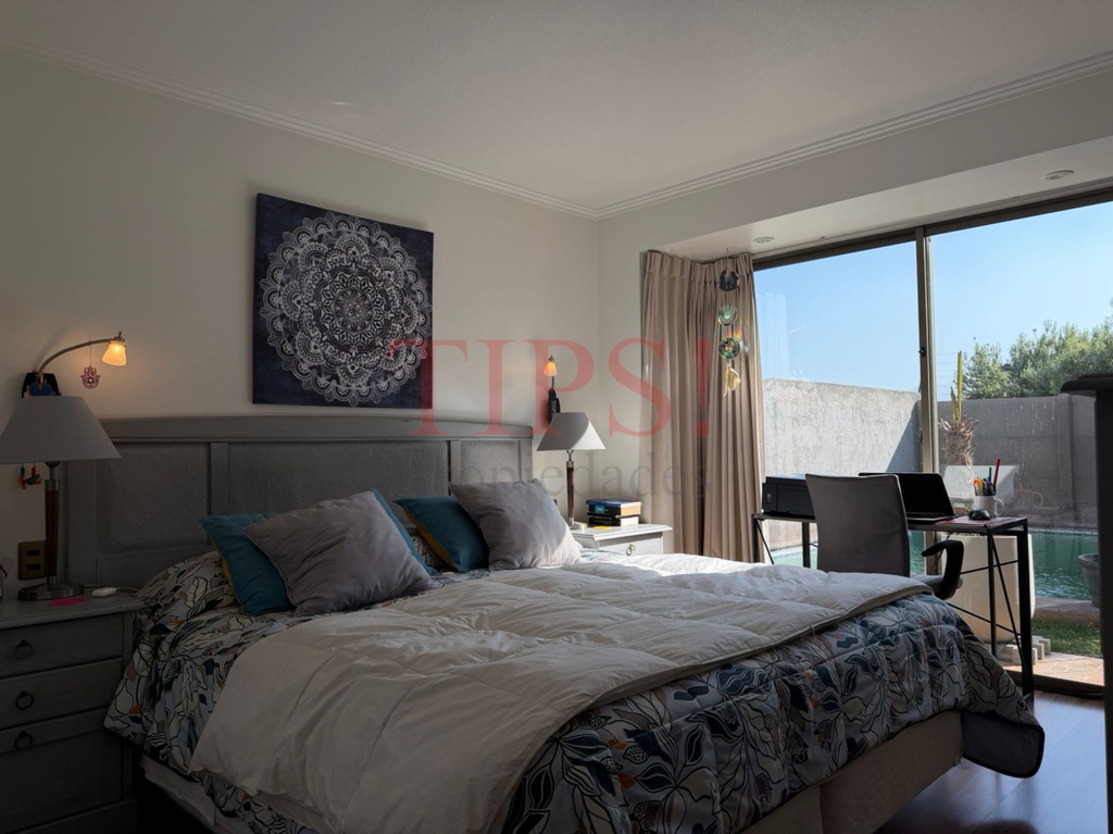 TIPSPROPIEDADES VENDE CASA EN CALLE BLUDENZ ALT. 4900, LO BARNECHEA