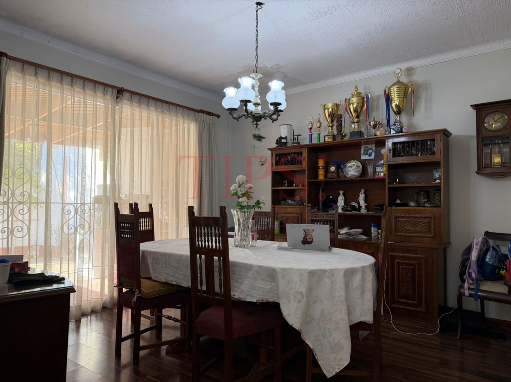 TIPSPROPIEDADES VENDE CASA EN CALLE MANUEL DE SALAS ALT. 600, ÑUÑOA