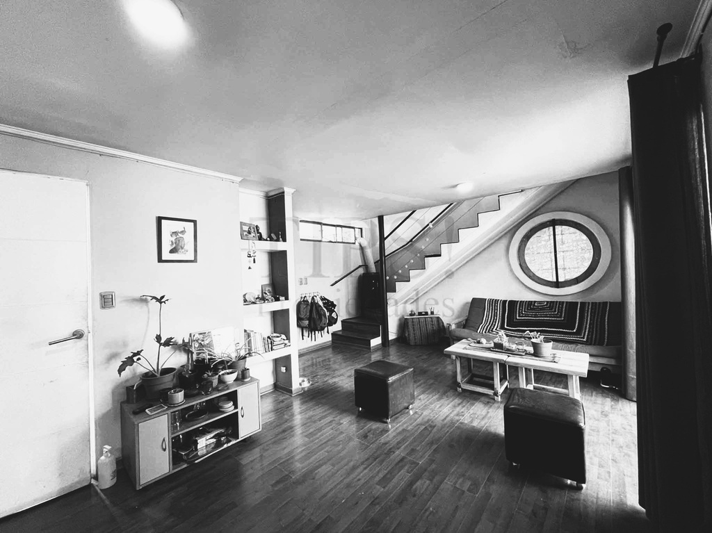 CASA EN ARZOBÍSPO FUENZALIDA, ÑUÑOA