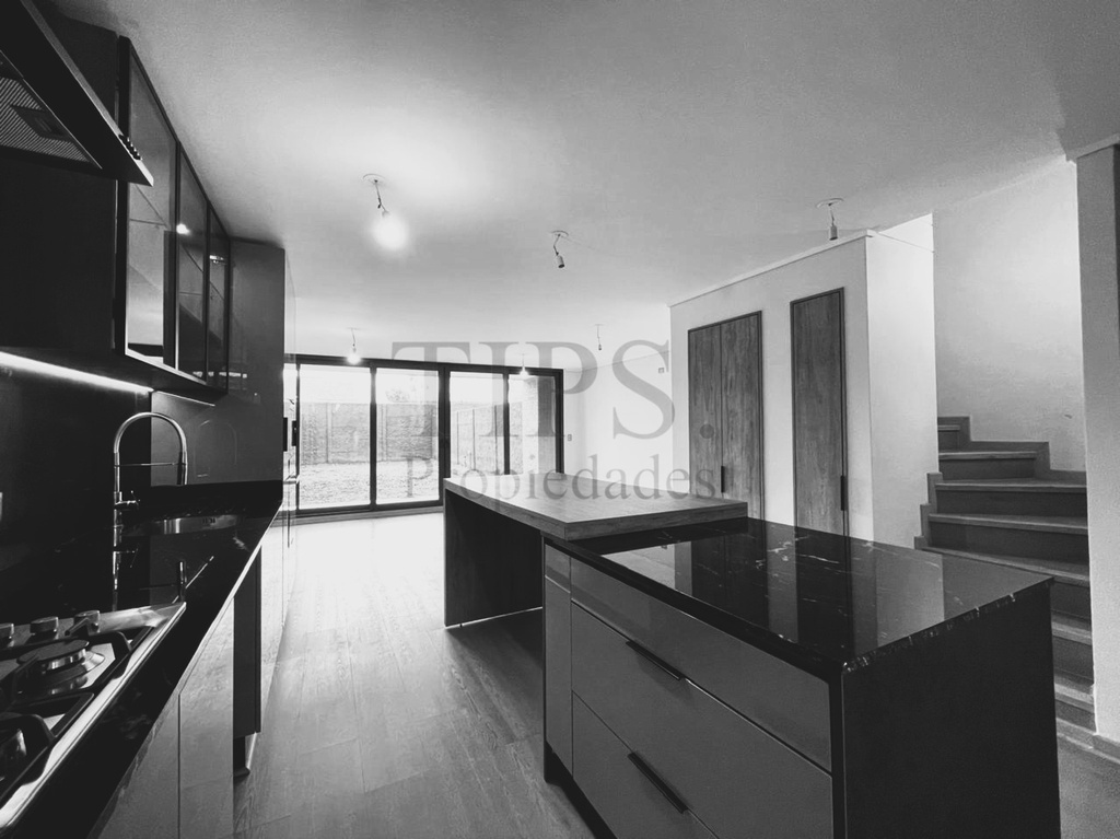 TOWNHOUSE EN LOS CORCOLENES 6900, LA REINA