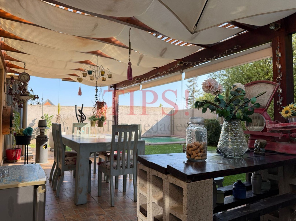 TIPSPROPIEDADES VENDE CASA EN CALLE BLUDENZ ALT. 4900, LO BARNECHEA