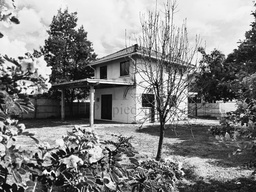 CASA EN BARRIO LOS OLMOS, PEÑAFLOR